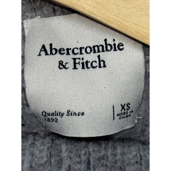Abercrombie & Fitch Gray Ribbed Knit Long Sleeve Crewneck Pullover Sweater Sz XS - Picture 3 of 6